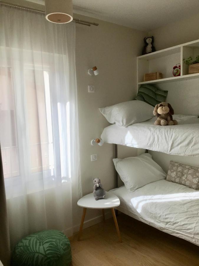 Les Terres Rouges 06 Bed & Breakfast กียูมส์ ภายนอก รูปภาพ