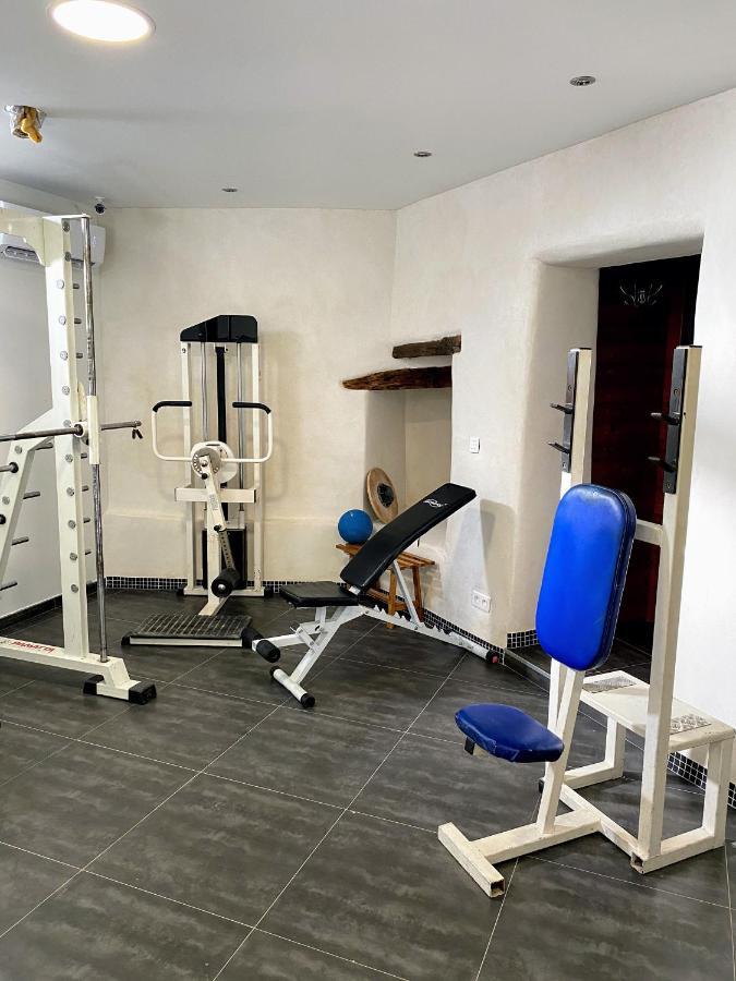 Les Terres Rouges 06 Bed & Breakfast กียูมส์ ภายนอก รูปภาพ